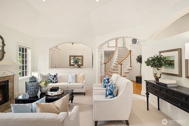 4th image of 26207 NE 34th Street