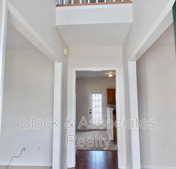 201 Capello Ct — Photo 2