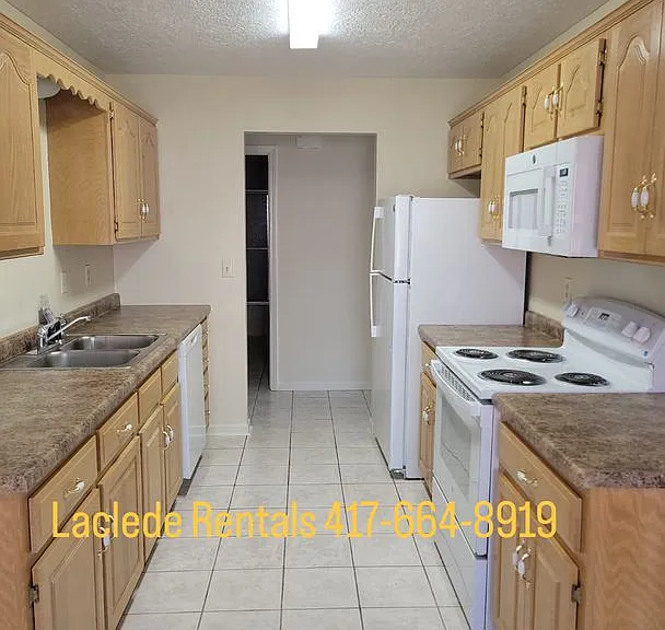 1224 Pine St — Photo 3