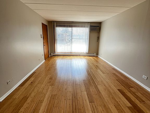 5th image of 4644 153rd St APT 2W