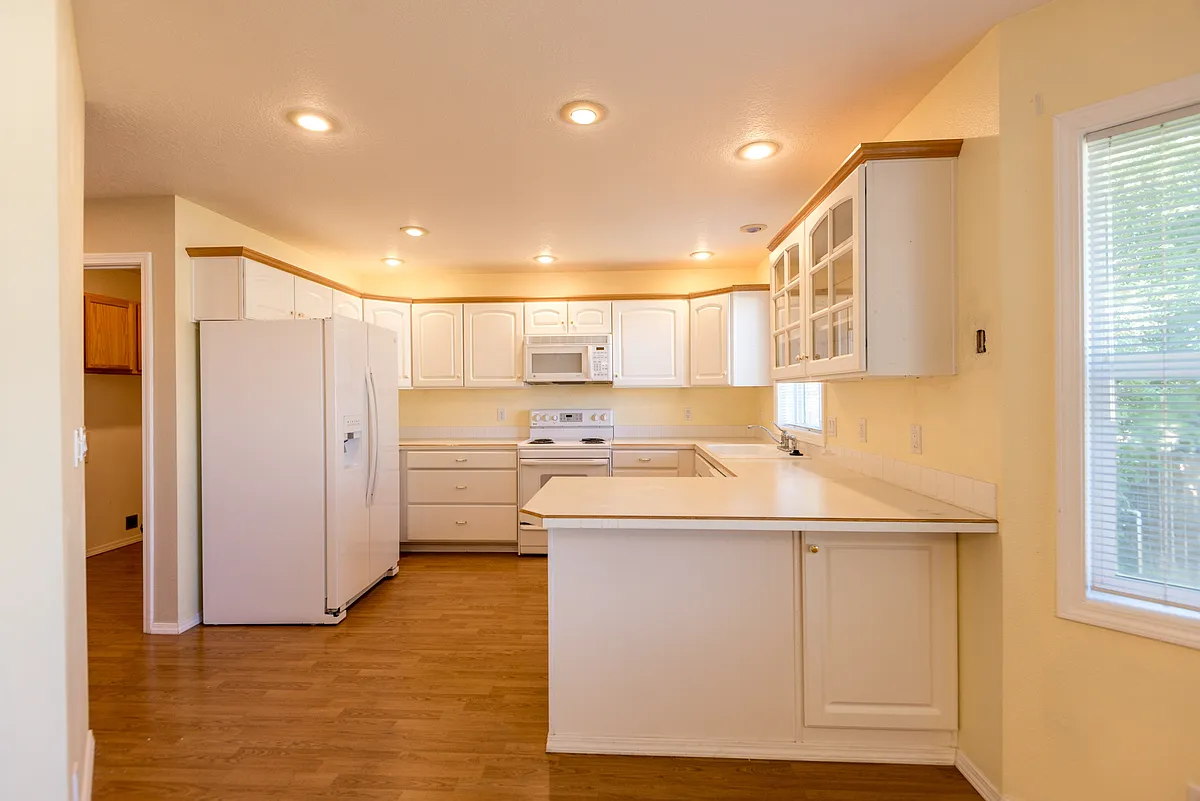 Building Photo - 2509 Applewood Ave