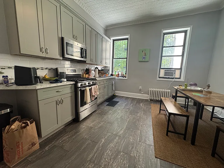 270 Broadway #2 — Photo 1