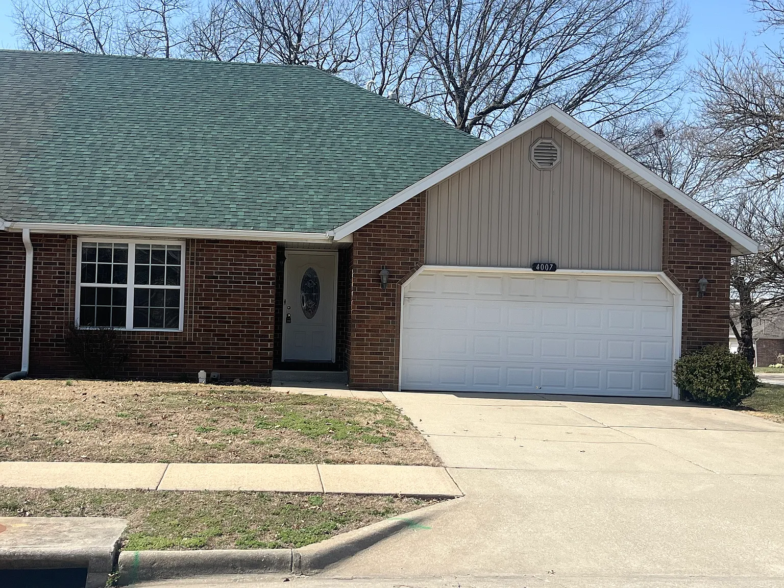 S Warmwater Ave, Springfield — Photo 2