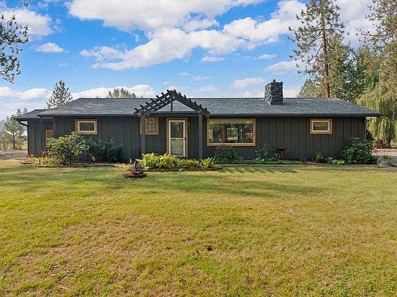3rd image of 4725 E Carlton Creek Rd