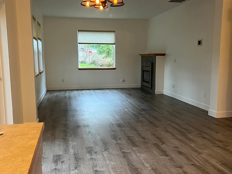 1603 Logan St — Photo 3