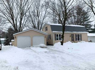 1106 E Lieg Ave, Shawano, WI 54166