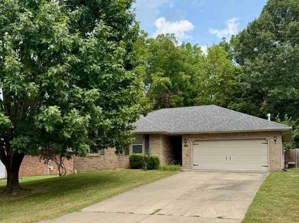 4296 S Hemlock Ave, Springfield, MO 65810