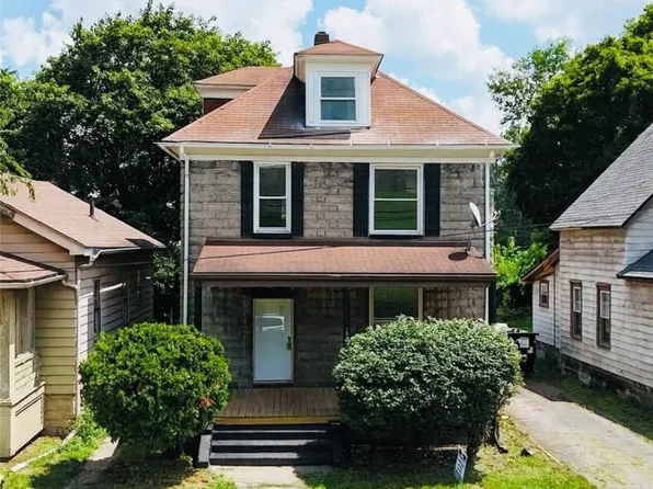 158 N Irvine Ave, Sharon, PA 16146