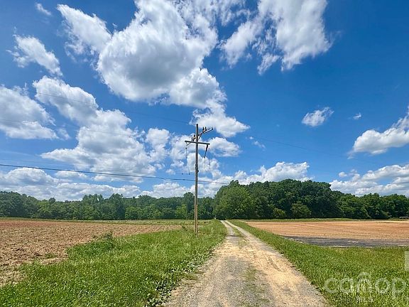3rd image of 36299 Finger Rd