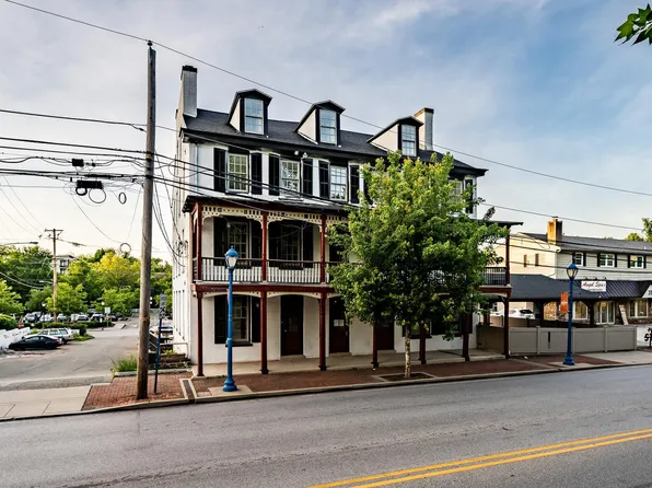 37 Bridge St, Phoenixville, PA