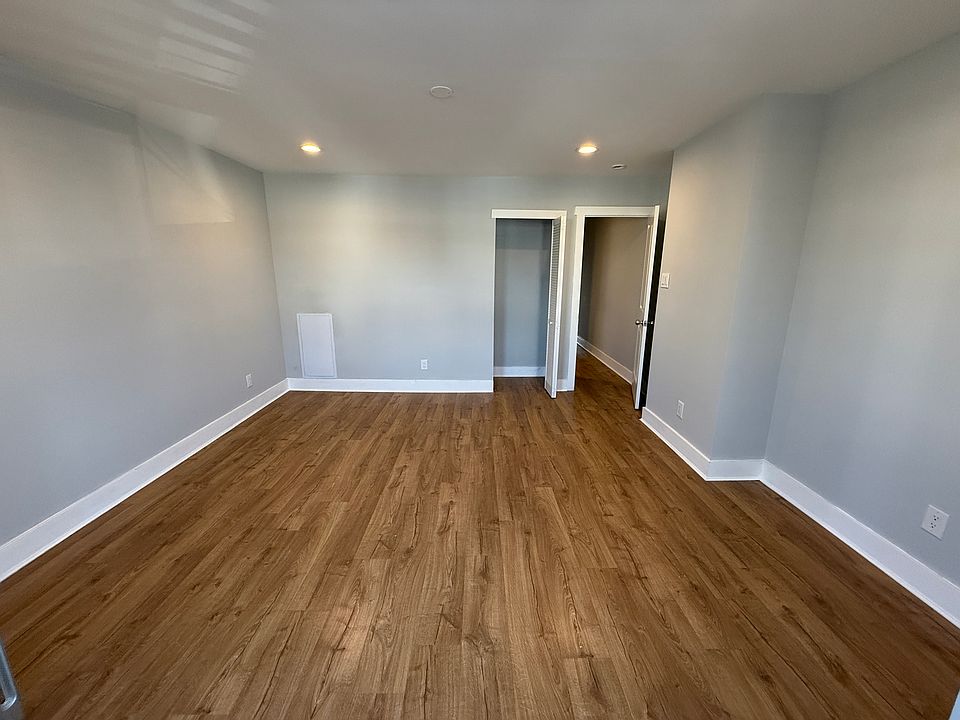 Bedroom 1 entry and closet