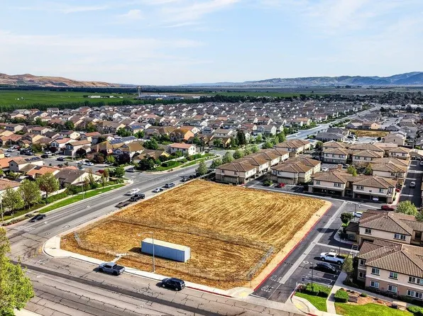 16 Gabilan Dr, Soledad, CA 93960