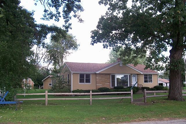 1st image of 23046 W Lake Shore Dr