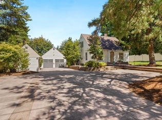 14629 NE Halsey St, Portland, OR 97230