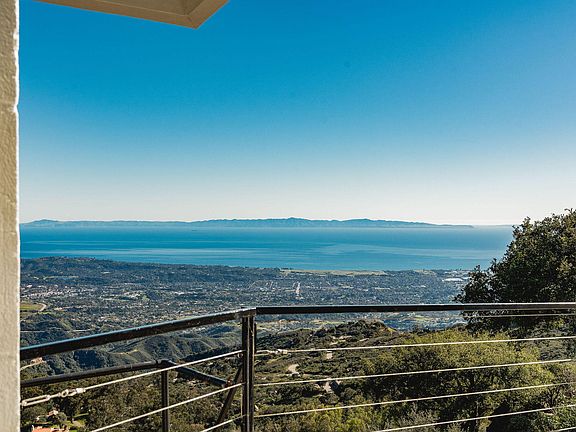 3rd image of 4825 Rim Rd