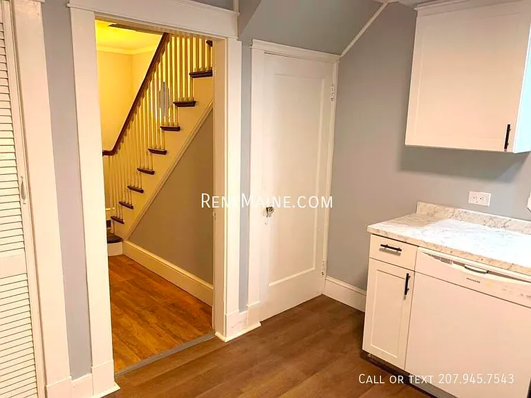 19 Nason Ave — Photo 5