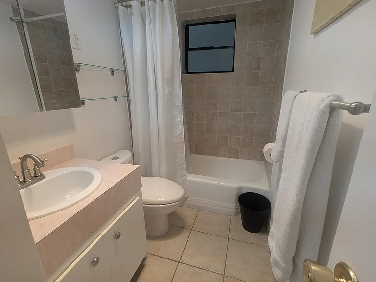 220 Kings Point Dr #501 — Photo 14