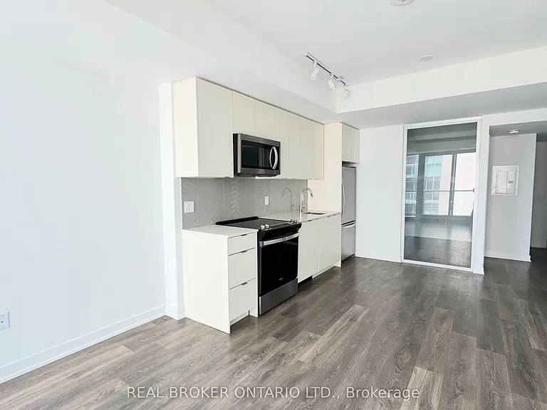 1604 Charles St #416-B — Photo 4