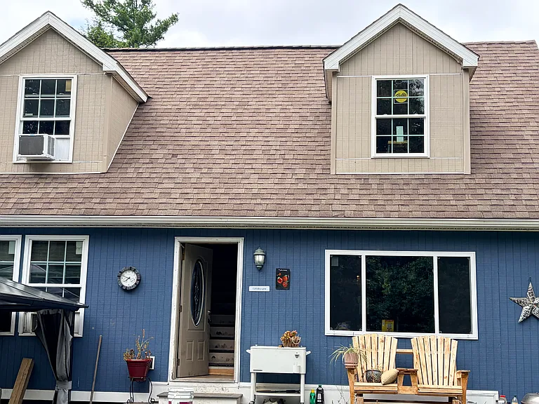 72 Ridley Ln — Photo 2