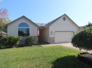 4081 Hampshire Ln, Eugene, OR 97404