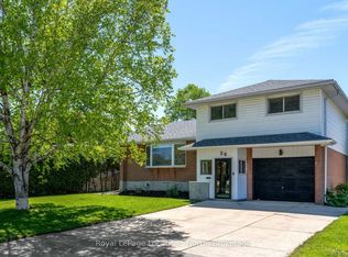 26 Dickson Rd, Collingwood, ON L9Y 2X3