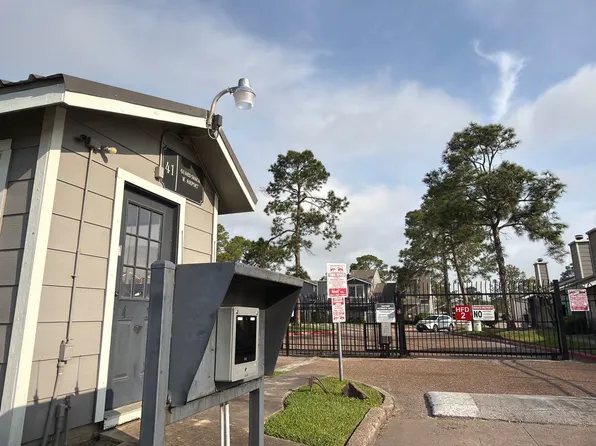 12210 Bob White Dr #12210, Houston, TX 77035