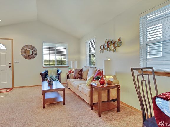 4th image of 14463 Lockwood St SE