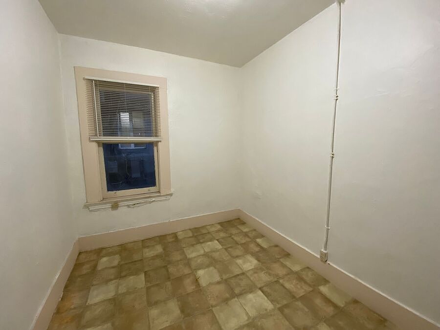 2nd image of 858 Washington St #114