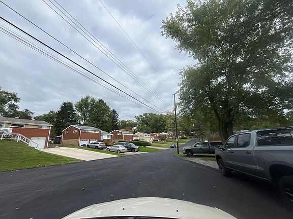 4th image of 614 Brightberry Rd