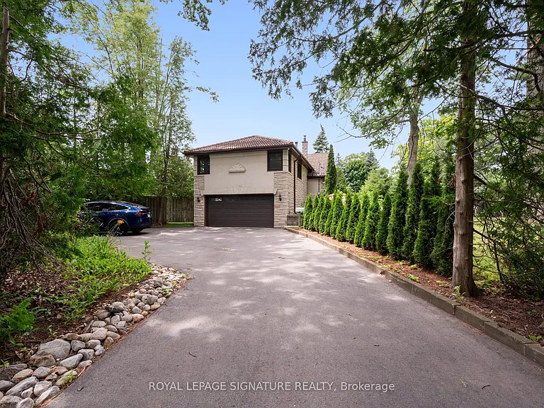 2234 Gordon Dr — Photo 2