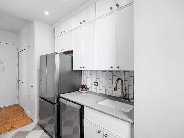 99 John Street image 8 of 22