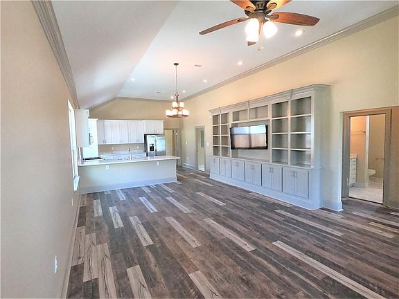 3rd image of 4307 Van Ave