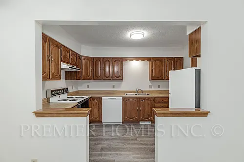153 E Jones St #C Photo 1