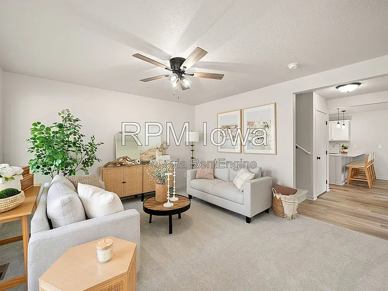 329 Freedom Way — Photo 2