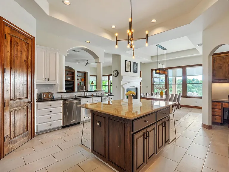 701 Hurst Creek Rd — Photo 10