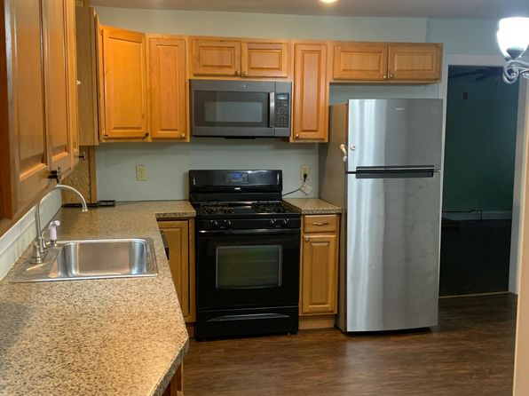 443 Main St #B