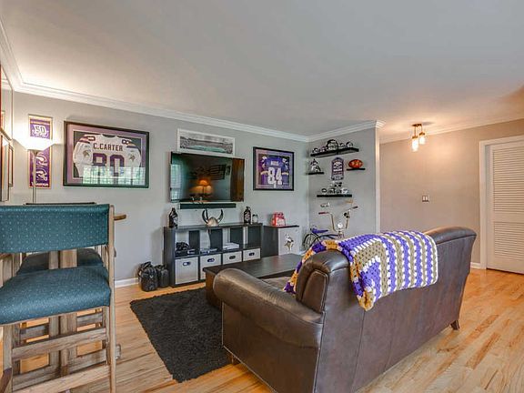 3rd image of 1007 Scottland Dr