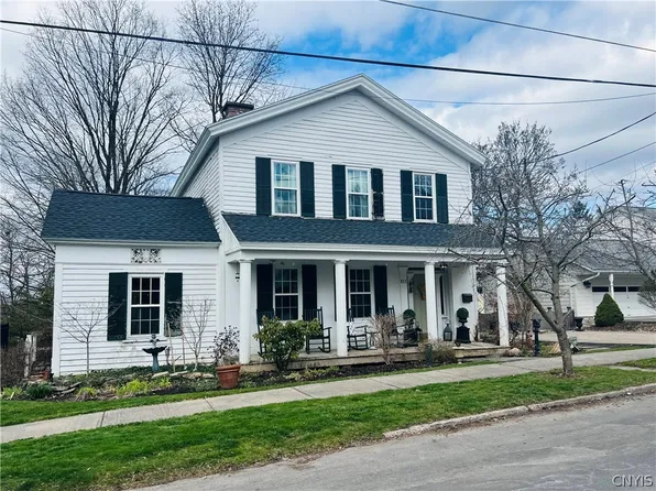 111 Center St, Fayetteville, NY 13066