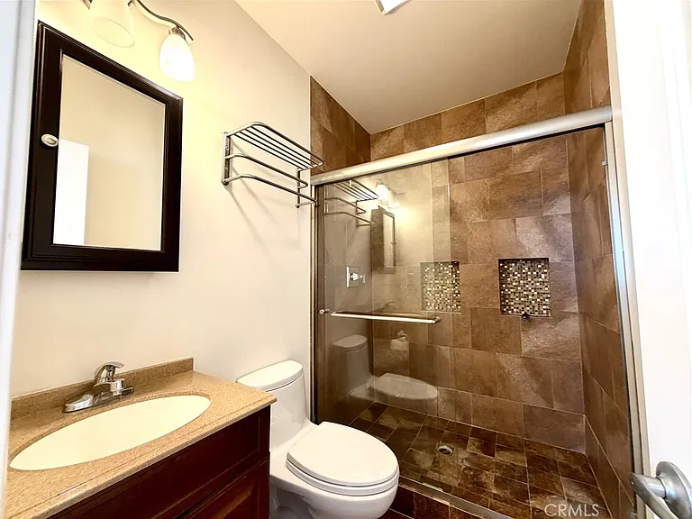 11267 Otsego St — Photo 6