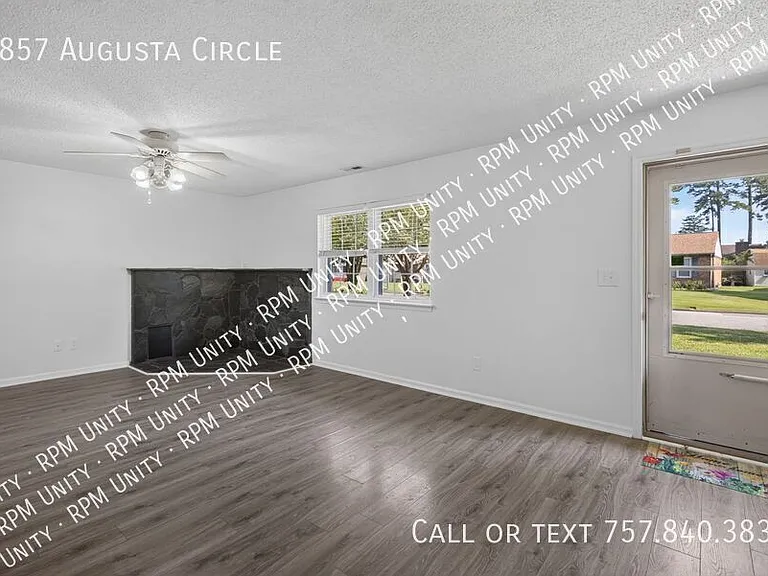 2857 Augusta Cir — Photo 27