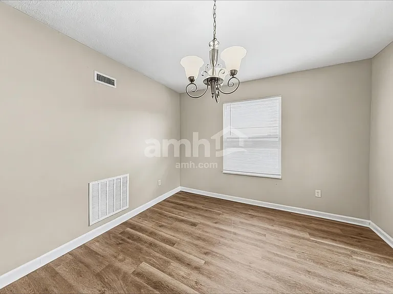 7317 Wellwood Dr — Photo 5