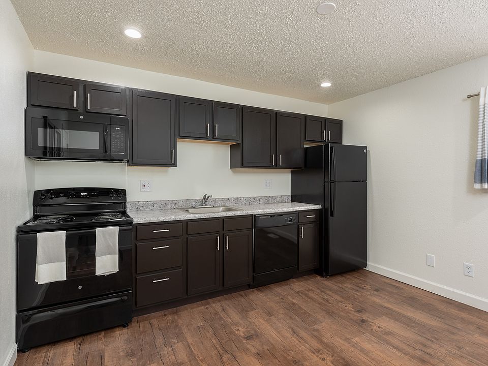 1st image of 4060 Kathy Dr APT 4