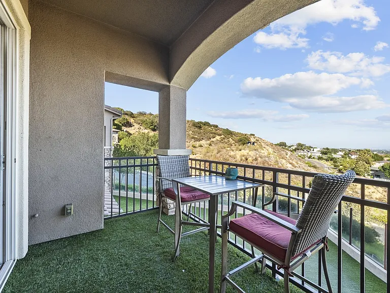 21928 Cortina Pl — Photo 17