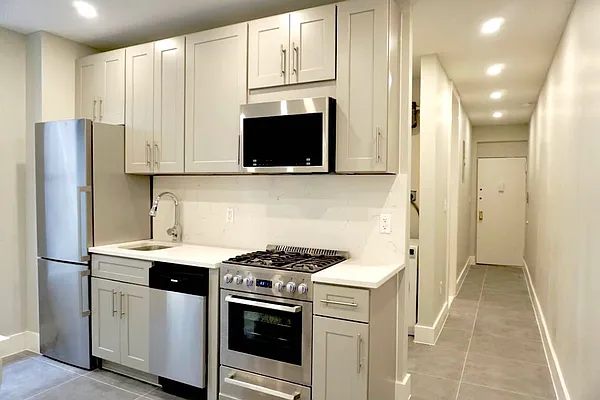 Rented by Heritage Realty LLC | media 22