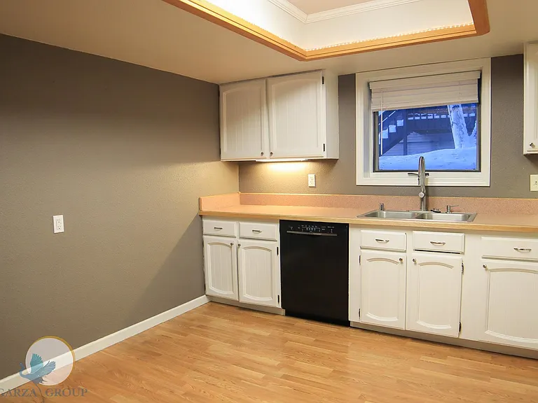 16 Glacier Ave #13 — Photo 8