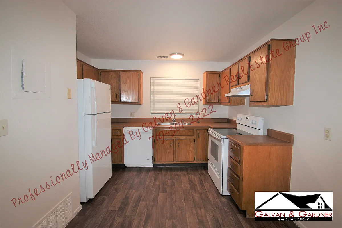 Building Photo - 1180 Chiricahua Loop #3