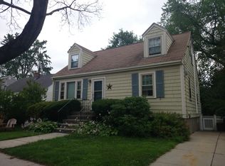 92 Salman St, West Roxbury, MA 02132