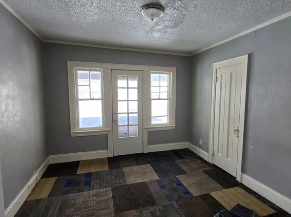 333 Rosewood Ter APT 1, Rochester, NY 14609