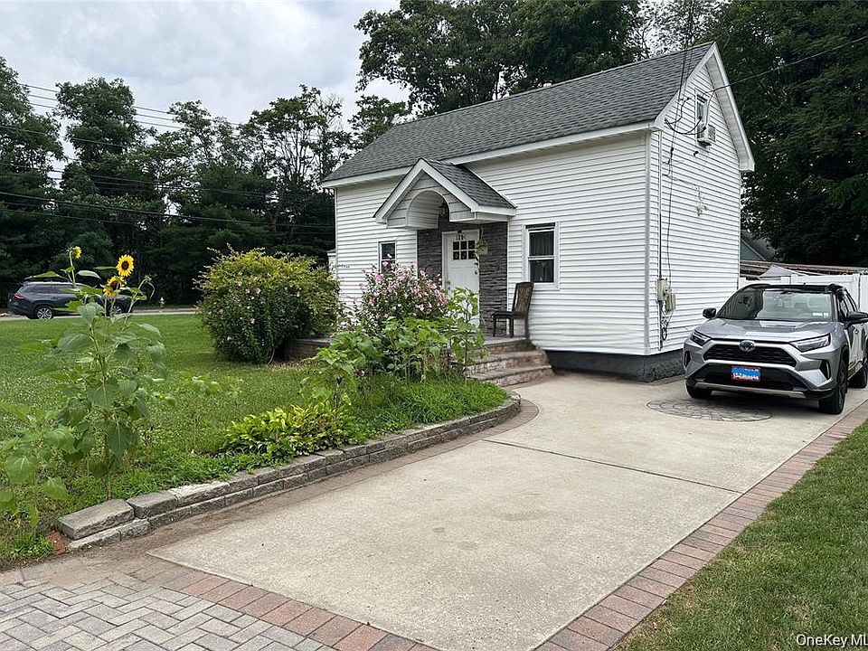 1st image of 1287 Little East Neck Road