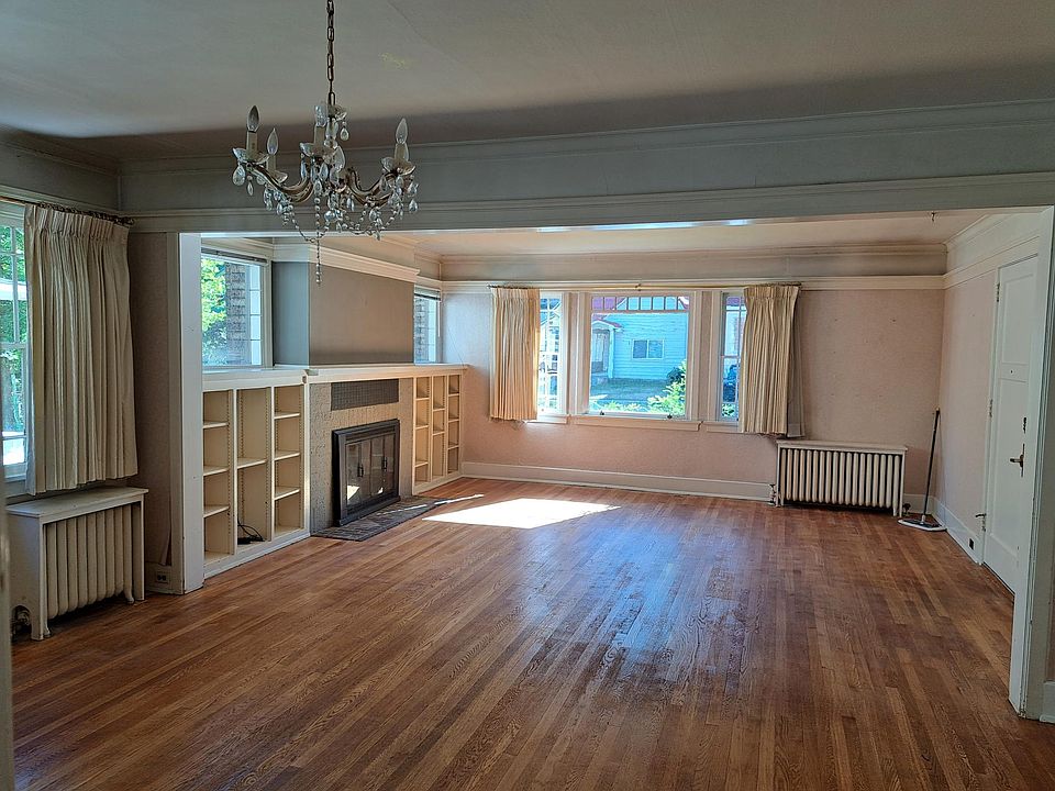 203 Cedar St, Wallace, ID 83873 Zillow